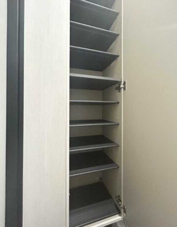 エルファーロ世田谷三宿　敷金０　礼金０　ペット相談の玄関