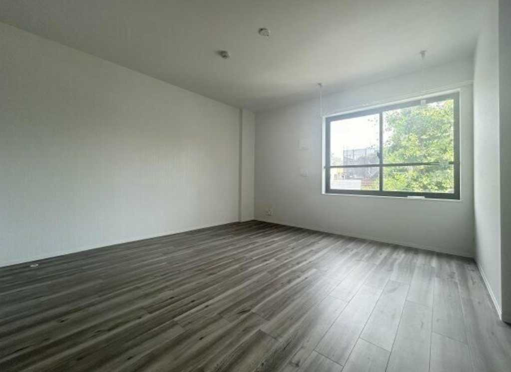 エルファーロ世田谷三宿　敷金０　礼金０　ペット相談の居間・リビング