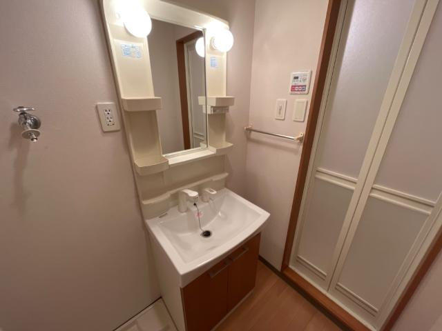 パロ・アルトＢの洗面所|洗髪洗面化粧台