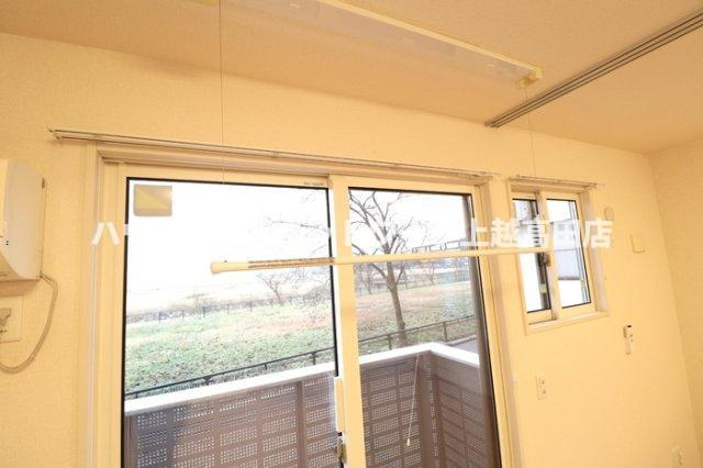 ソルフェージュのその他|室内物干し（参考106室内写真・現況優先）