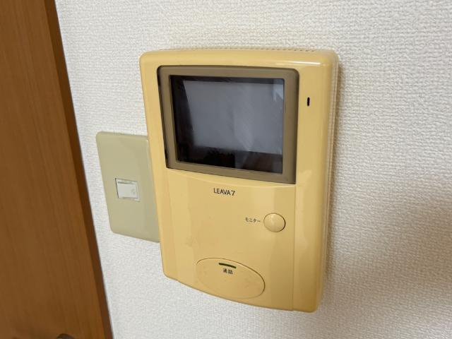 コムス・エルアールの内装|カメラ付インターホン