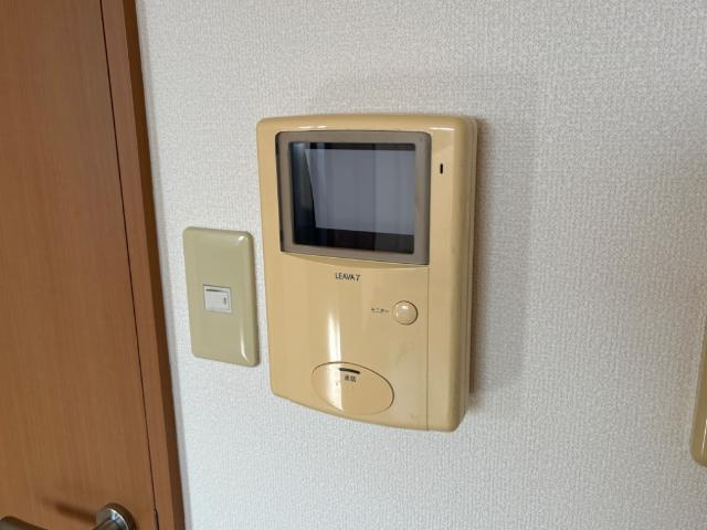 コムス・エルアールの内装|カメラ付インターホン