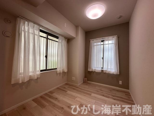 グランシティ湘南海岸Ⅱガレリア・プラージュの子供部屋|新規リフォーム完了！　5帖　洋室