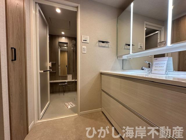 グランシティ湘南海岸Ⅱガレリア・プラージュの脱衣所|新規リフォーム完了！　脱衣スペース