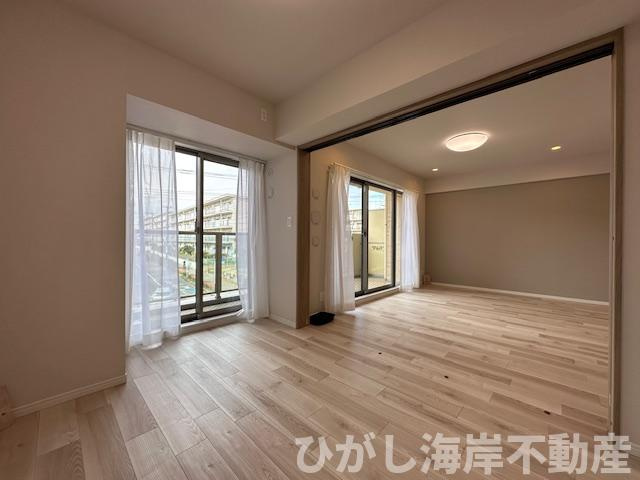 グランシティ湘南海岸Ⅱガレリア・プラージュの洋室|新規リフォーム完了！　5.1帖　洋室