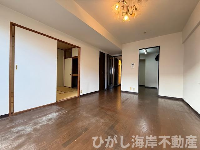 ライオンズマンション湘南辻堂第2の居間・リビング|13帖　LDK