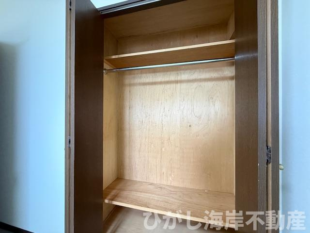 ライオンズマンション湘南辻堂第2の収納|各居室　収納スペース付き