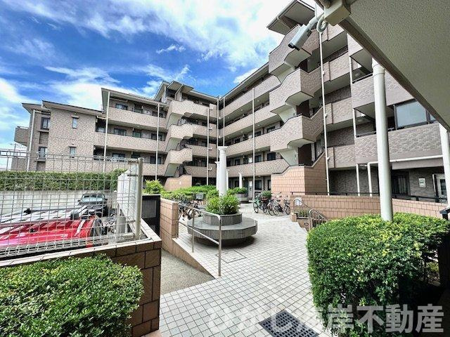 ライオンズマンション湘南辻堂第2の中庭|中庭