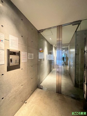 【エントランス】 | レキシントン・スクエア北堀江