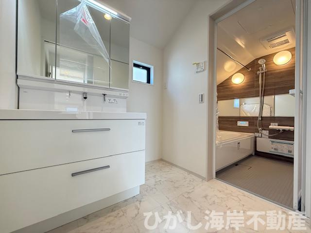 藤沢市羽鳥5丁目　新築戸建　全２棟の脱衣所|脱衣スペース