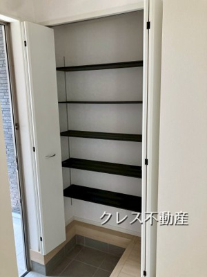 【玄関】 | 飯田グループ販売戸数全国7位・アーネストワン販売戸数全国1位！クレス不動産には実績があります！【さいたま市桜区道場】 | シューズボックス付きで玄関周りスッキリ！
室内（2026年4月）撮影