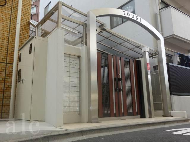 桐栄グランデのエントランス