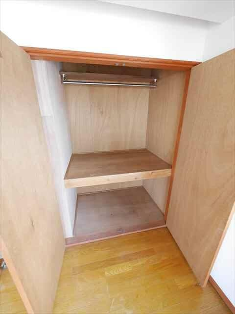 睦町ビルの収納