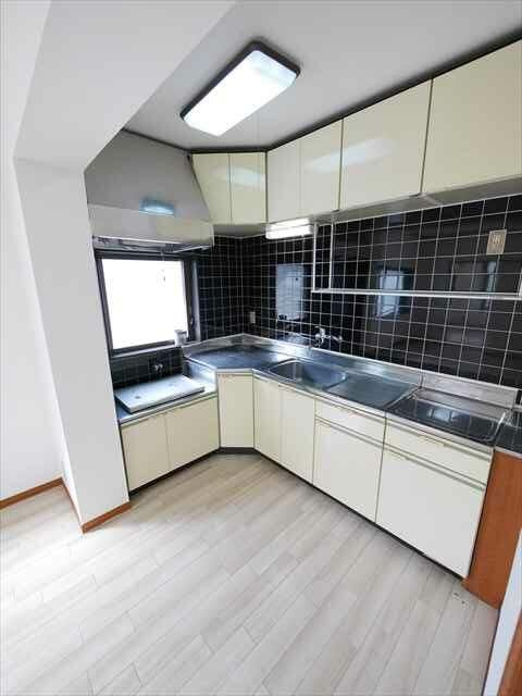 睦町ビルのキッチン