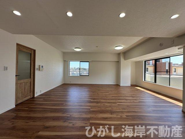 藤和江ノ島ホームステージⅡのダイニング|新規リフォーム完了！　25帖　LDK