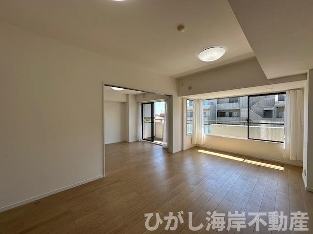 藤和江ノ島ホームステージⅡの居間・リビング|新規リフォーム完了！　15.2帖　LDK