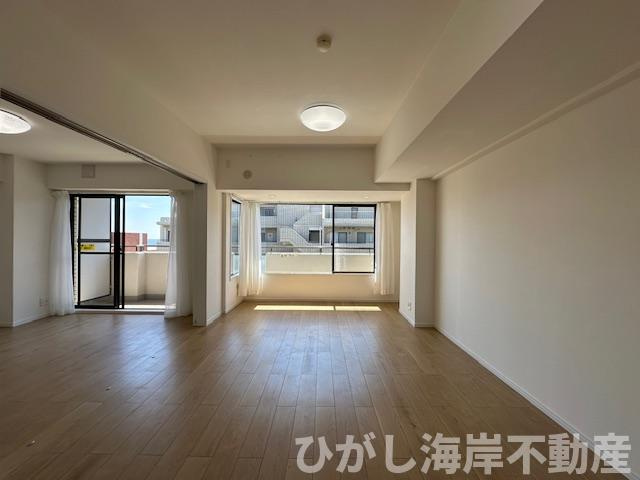 藤和江ノ島ホームステージⅡの居間・リビング|新規リフォーム完了！　15.2帖　LDK