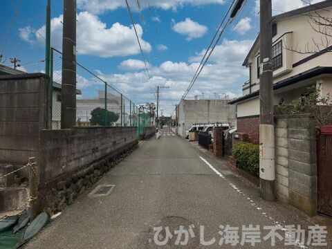 藤沢市片瀬海岸２丁目　売地　全４区画の前面道路含む現地写真|現地外観