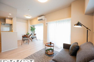 シーサイド片瀬江ノ島の居間・リビング