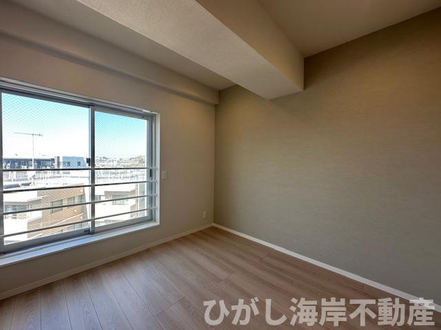 片瀬東映マンションの内装|新規リフォーム完了！　4.9帖　洋室