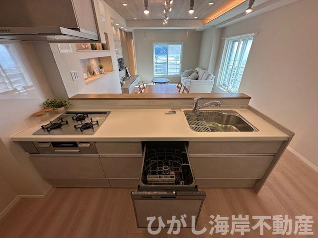 片瀬東映マンションのキッチン|新規リフォーム完了！　食洗器付きシステムキッチン
