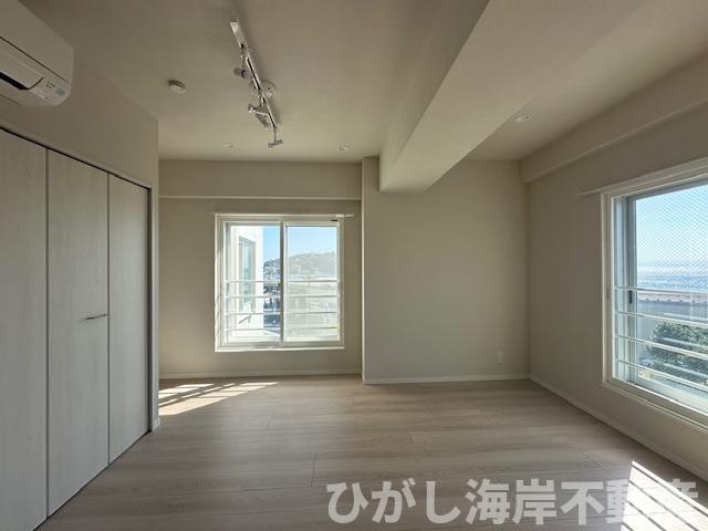 片瀬東映マンションの洋室|新規リフォーム完了！　9.7帖　洋室