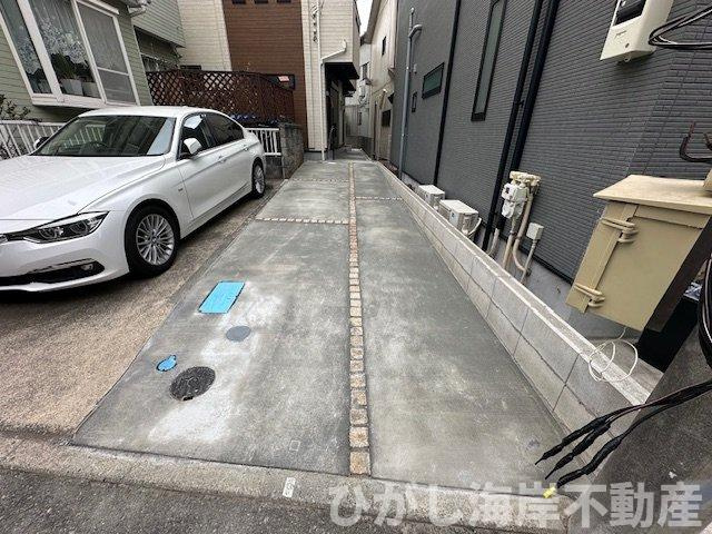藤沢市片瀬４丁目　新築戸建　の駐車場|駐車スペース