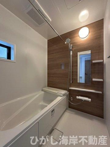 藤沢市片瀬４丁目　新築戸建　の浴室|一坪タイプのユニットバス