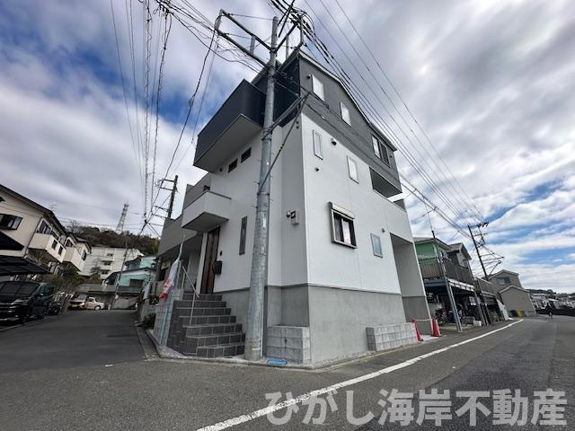 藤沢市片瀬1丁目　新築戸建　全２棟の前面道路含む現地写真|現地外観