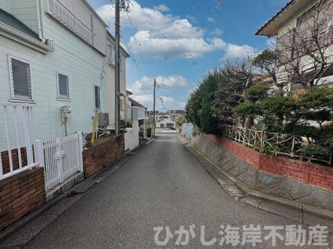 藤沢市片瀬1丁目　売地の前面道路含む現地写真|現地外観