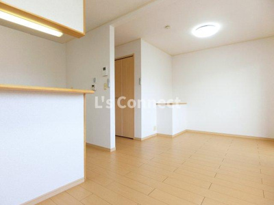 【内装】 | クレメント杜の丘 | カウンターキッチンのＬＤＫ。