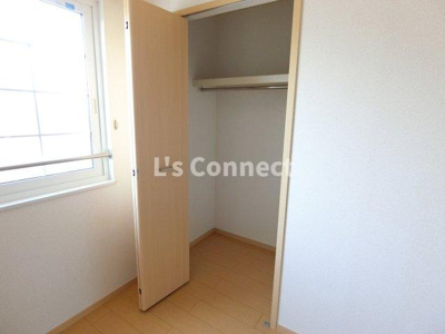 【収納】 | クレメント杜の丘 | クローゼットでお荷物もすっきり収納。