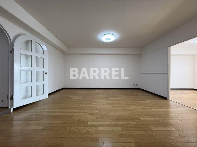 コンドミニアム千里中央の居間・リビング