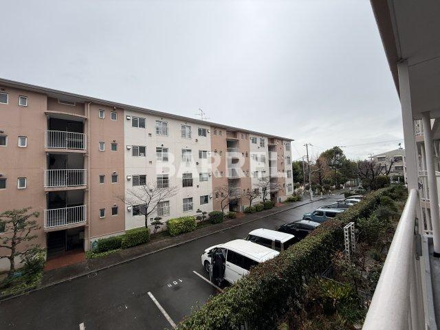 有楽箕面ハイツ6号棟の展望