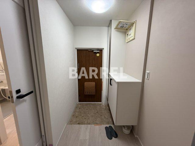 有楽箕面ハイツ6号棟の玄関