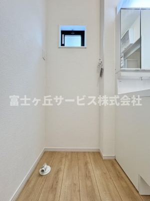 【ランドリースペース】 | 静岡市駿河区中島 3期 新築一戸建て | 洗濯機置き場です
