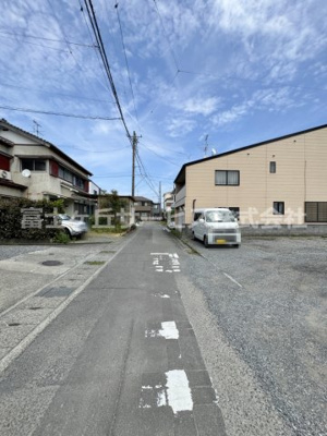 【前面道路含む現地写真】 | 静岡市駿河区中島 3期 新築一戸建て | 前面道路含む現地写真です