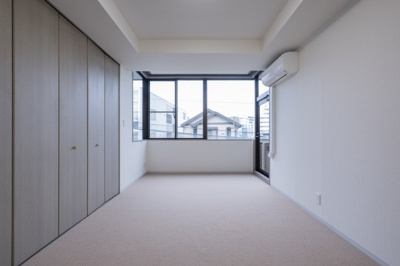 【寝室】 | クリスタルコート