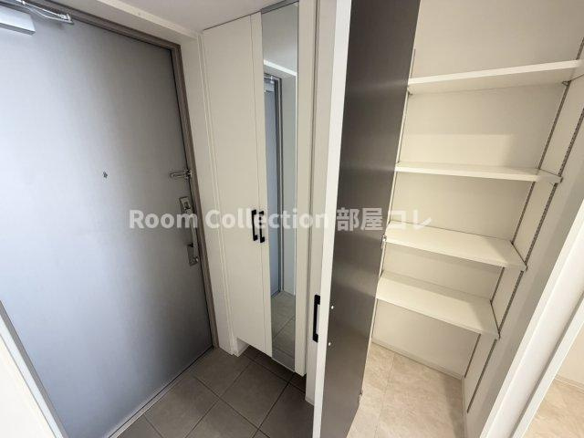 THE LOUNGE LINEAR GATEの玄関