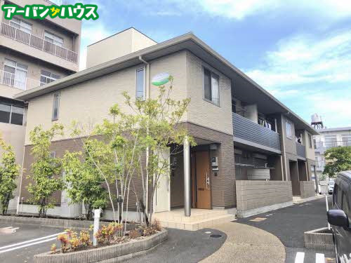 シャーメゾンMOMOの外観