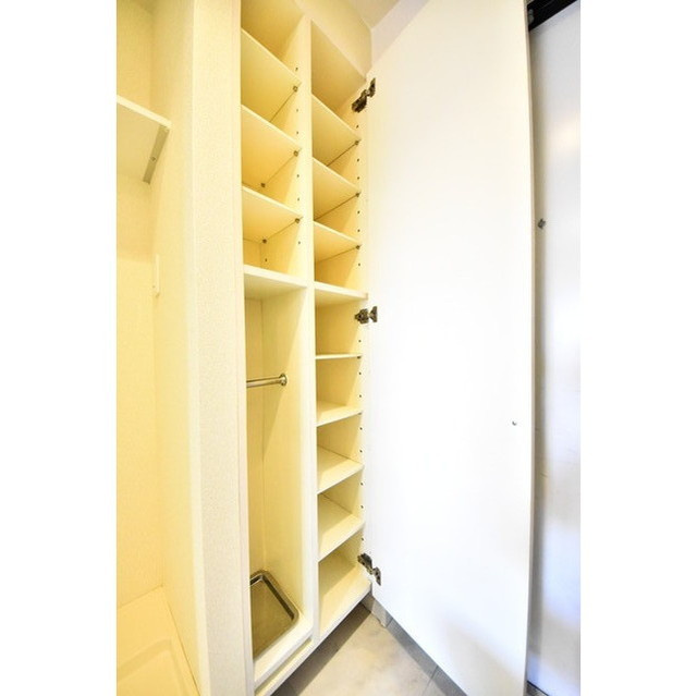 練馬区氷川台４丁目の賃貸マンションの玄関