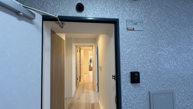 ★仲介手数料無料★東建島津山南ハイツ（新規リノベーション済み）の玄関