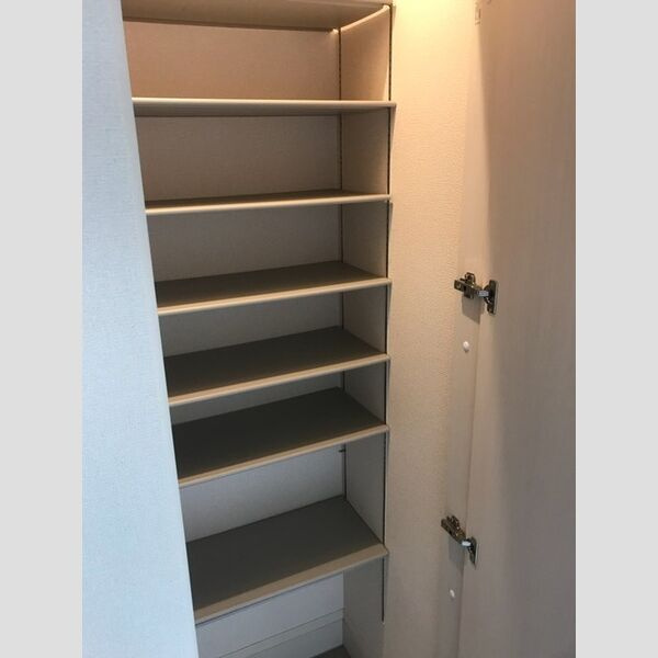 レスペランスA棟の収納