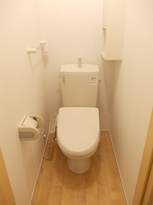 【トイレ】 | シャンフルール・アイ | 落ち着いた色調のトイレです