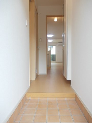 【玄関】 | シャンフルール・アイ | 収納もある玄関です