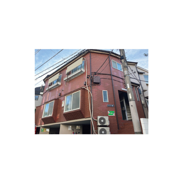 プラザ泉の外観