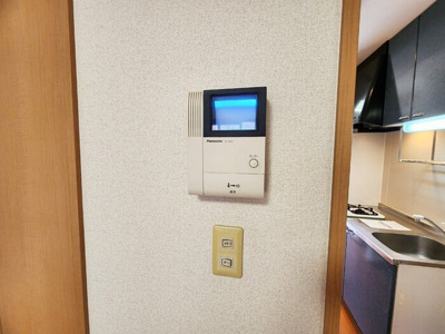 【その他】 | コンフォートＲ | 101　モニター付きインターホン