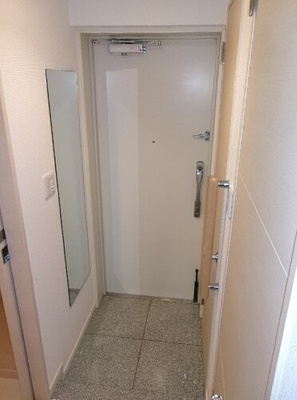 【玄関】 | ライオンズプラザ西台駅前 | 玄関　※前回募集時2023年11月撮影の写真