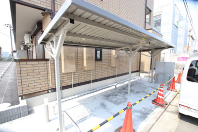 屋根付き駐輪場