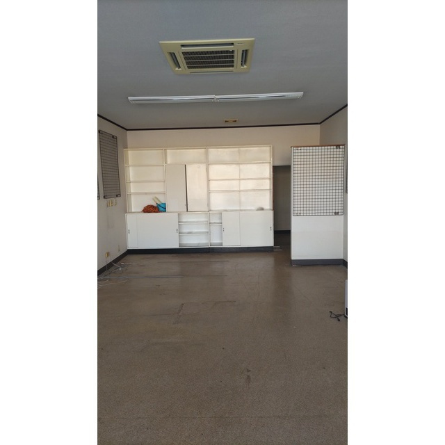 瑞穂市稲里の店舗一部の内装